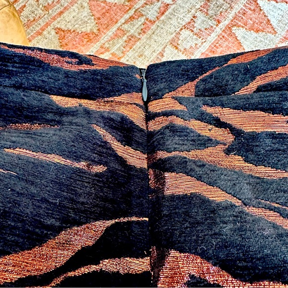 The Andamane Bertha Bronze & Black Metallic Tiger Mini Skirt NWOT - Picture 10 of 10